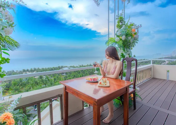 Seavitel Danang Beach Hotel